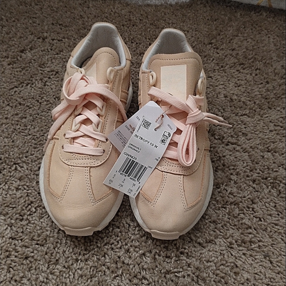 ADIDAS shoes Women's Retropy E5 size: 6.5